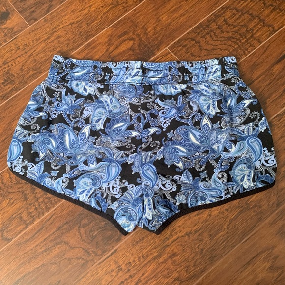 Garage Paisley Boho-Cut Shorts - Picture 3 of 5